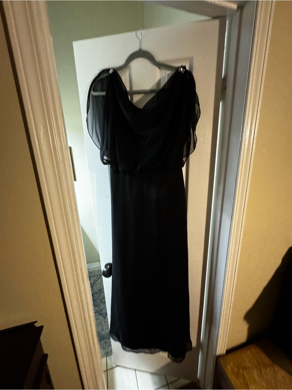 Elegant Black Chiffon Evening Dress